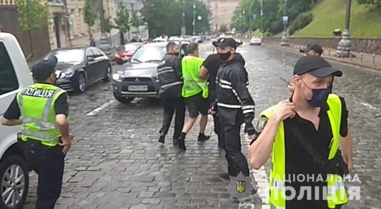 Задержание протестующих. Фото: пресс-служба Полиции Киева
