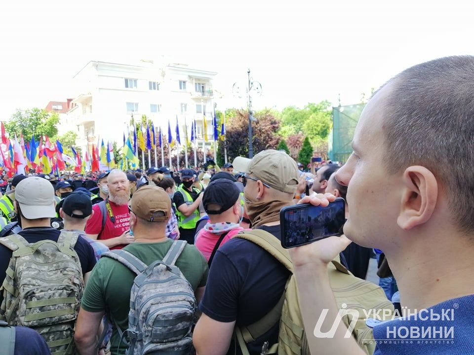 Супротивників і прихильників Шарія розділяє кордон поліції