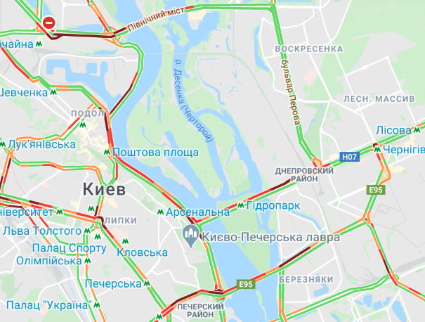 Пробки на Лівому березі Києва