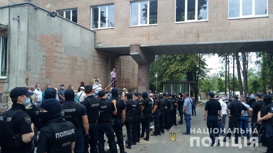 В Харькове ранили 2 полицейских. Фото: Facebook/Полиция Харьковской области