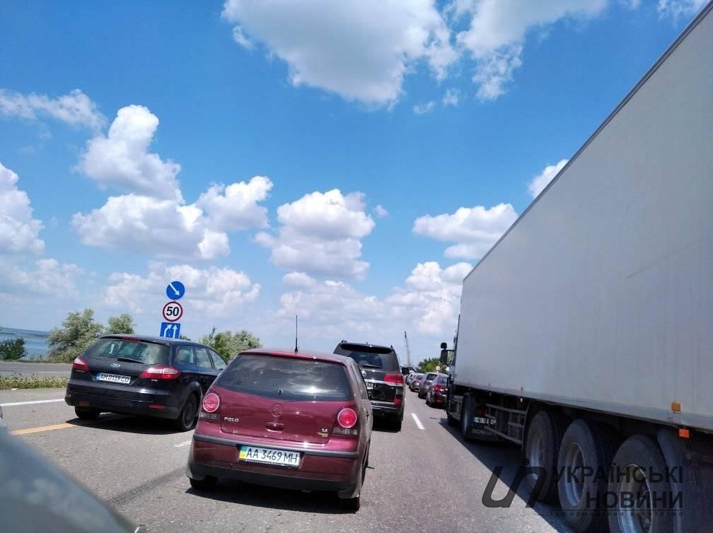 Пробка на дамбі