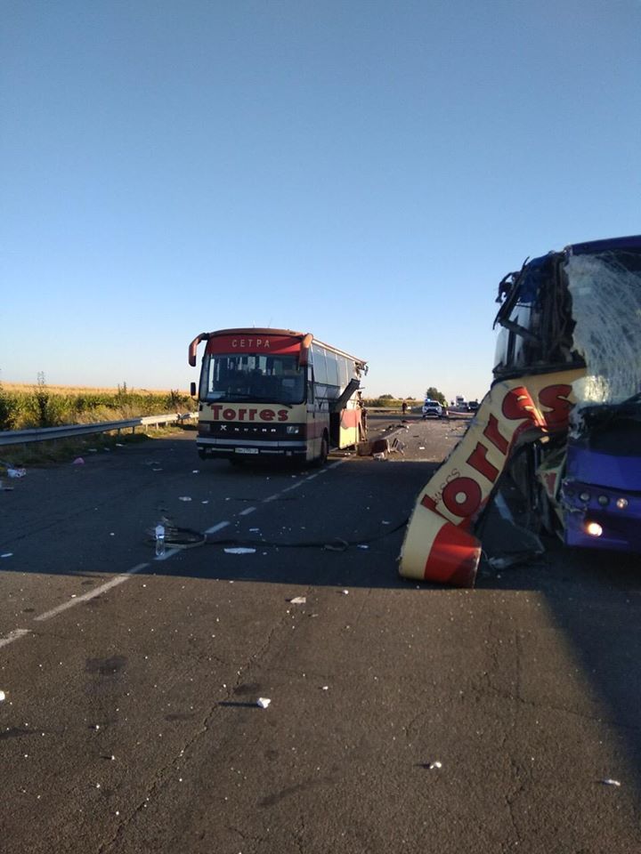 У ДТП на трасі Київ-Одеса дві людини загинули. Фото: прес-служба Служби автомобільних доріг у Кіровоградській області