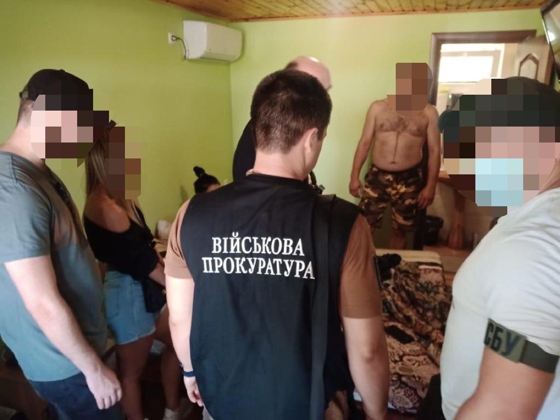 В получении 1 млн гривен 