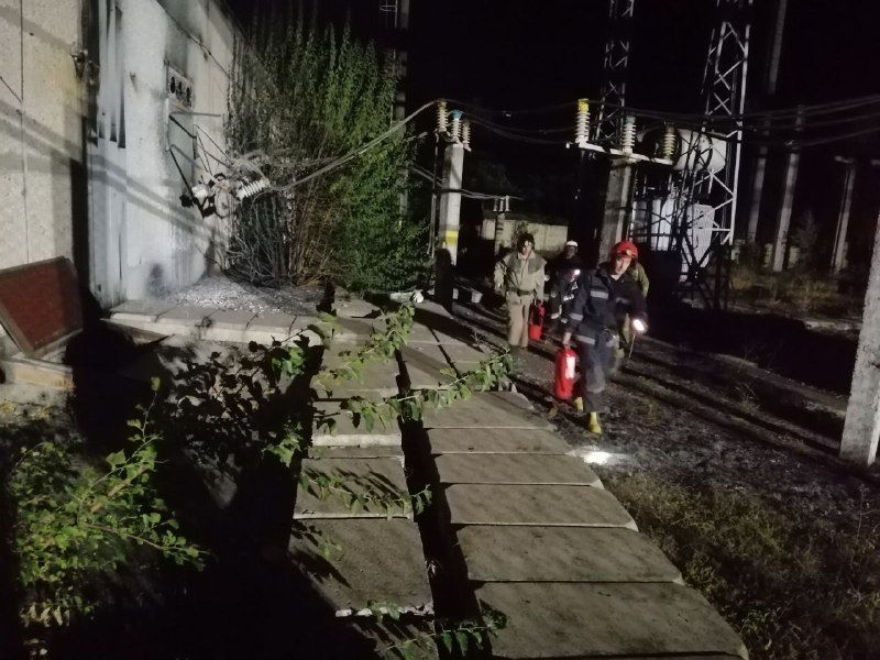 Загоряння на одеському нафтопереробному заводі.  Фото: ГосЧС