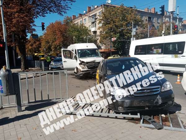 ДТП в Днипре. Фото: Днепр оперативный