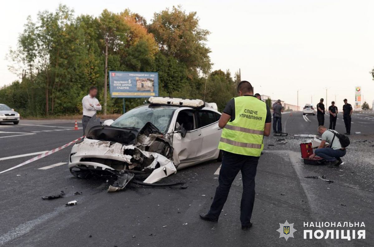 В ДТП пострадали 8 человек.  Фото: Пресс-служба Полиции Хмельницкой области
