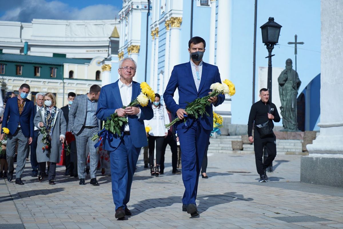 Алексей Кучеренко после молебна в Свято-Михайловском Златоверхом монастыре 