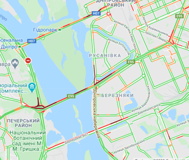Пробки на Левом берегу
