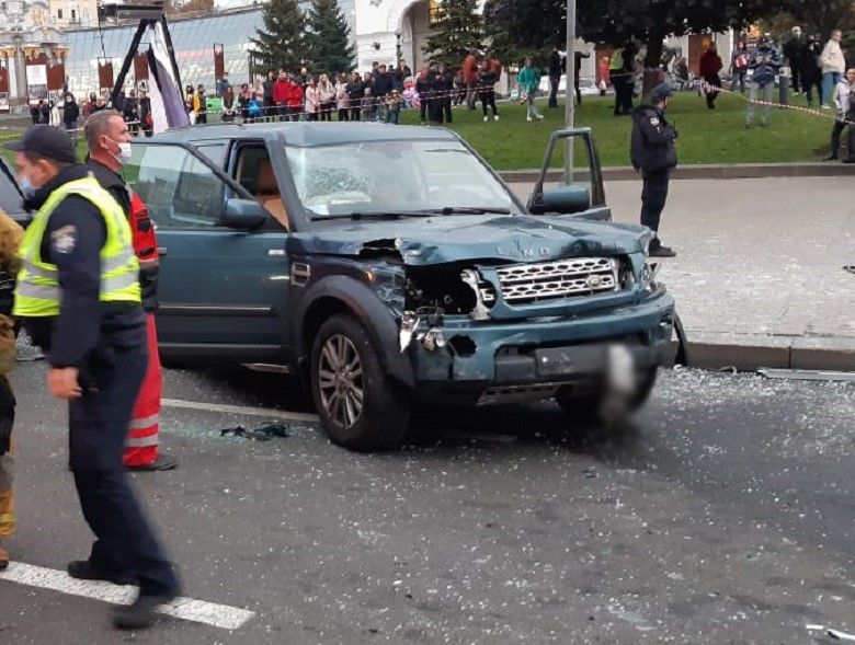 ДТП на Хрещатике. Фото: Полиция Киева