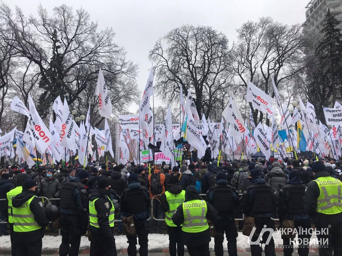 Полиция усилила охрану правопорядка в правительственном квартале Киева