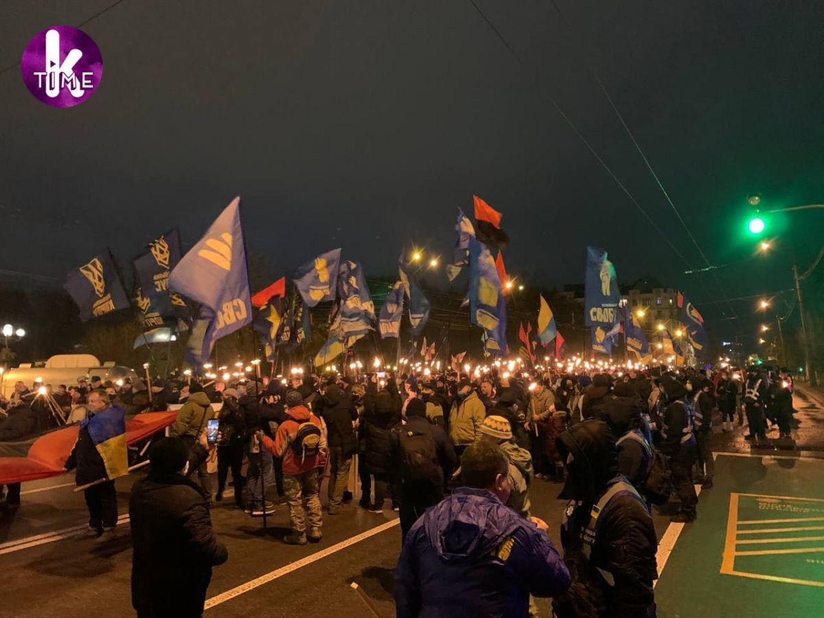 Факельное шествие в Киеве. Фото: Telegram Klymenko Time
