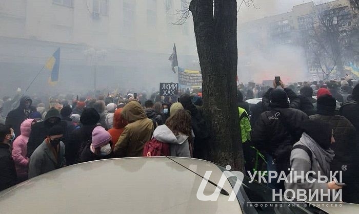 Митинг сторонников Стерненко под Офисом Генпрокурора. Фото: Українські Новини