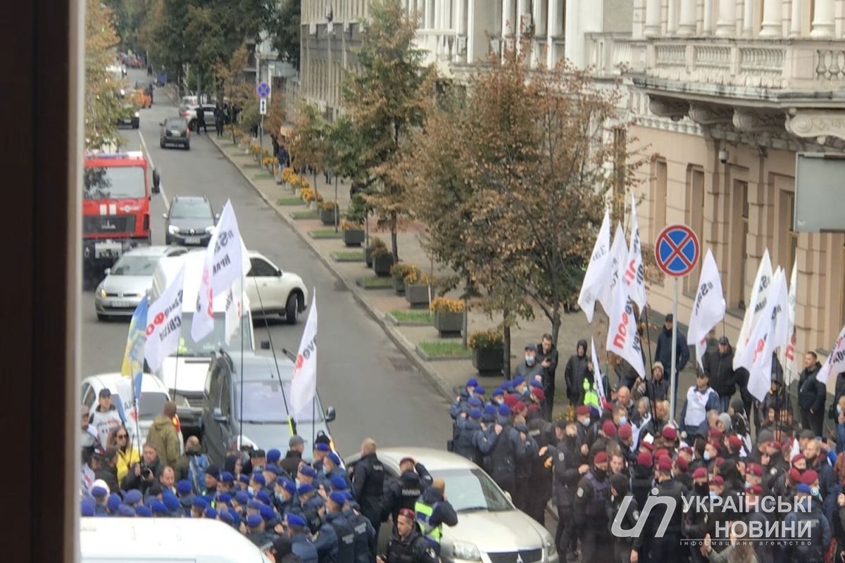 Зіткнення між правоохоронцями та активістами руху 