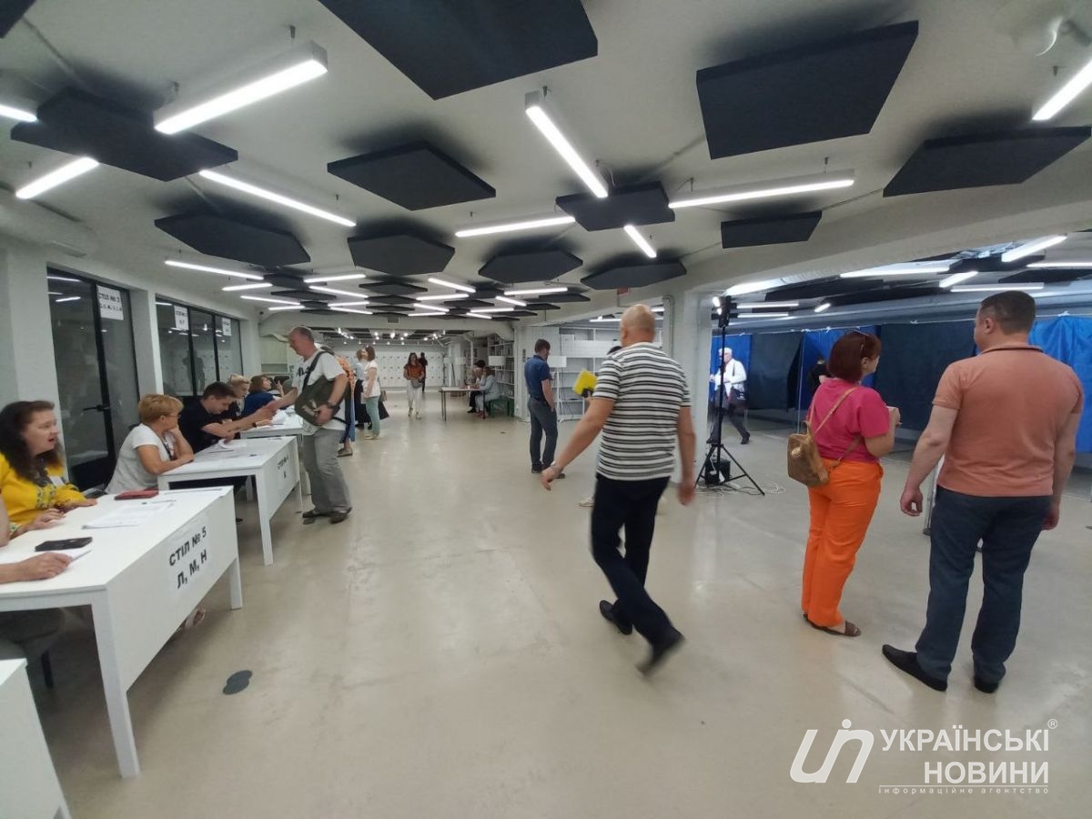 Другий тур виборів ректора КПІ. Українське Фото