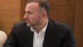 Commander of “Azov” Denys “Redys” Prokopenko awarded Pavlo Fuks a certificate of honor