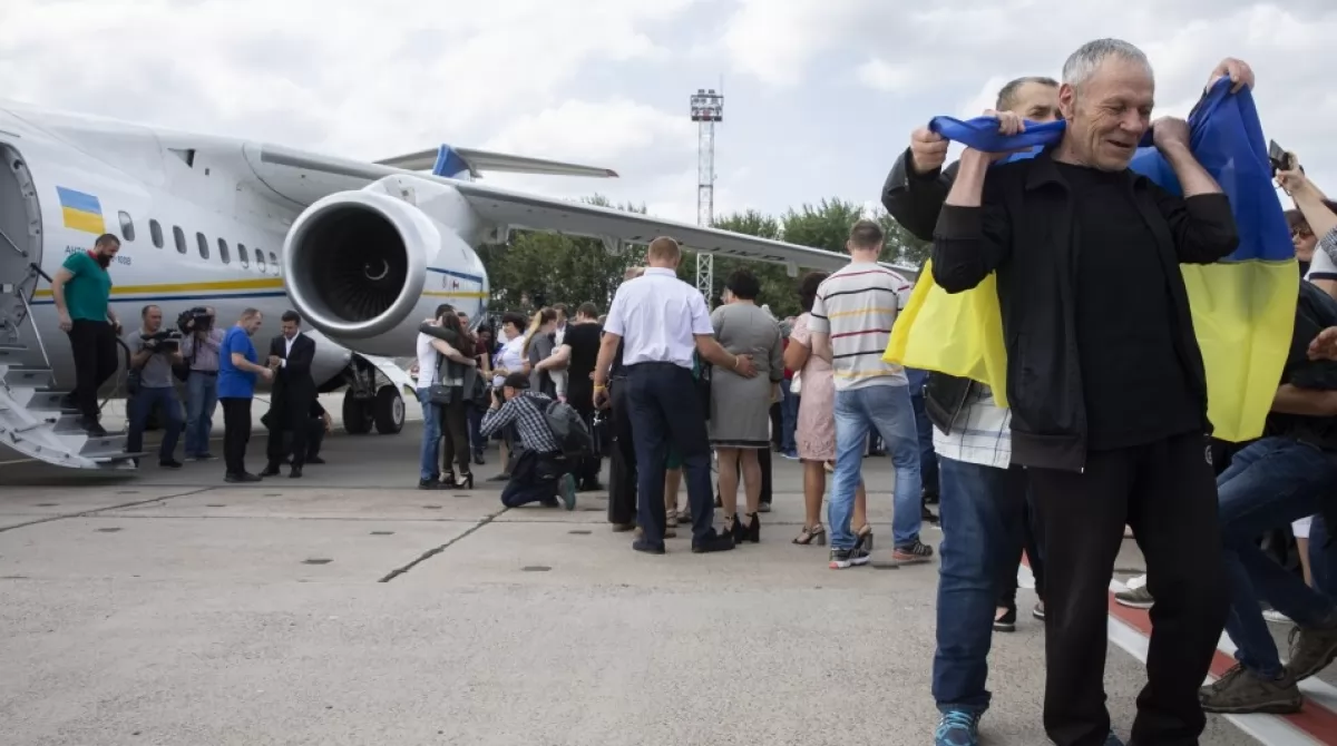 Возвращение освобожденных украинцев. Фото: ОПУ