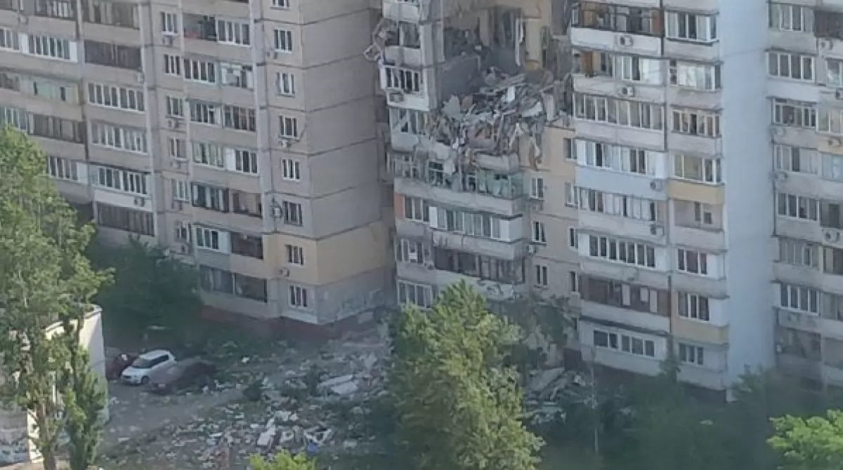 Взрыв на Позняках. Фото: Информатор Взрыв на Позняках. Фото: Информатор