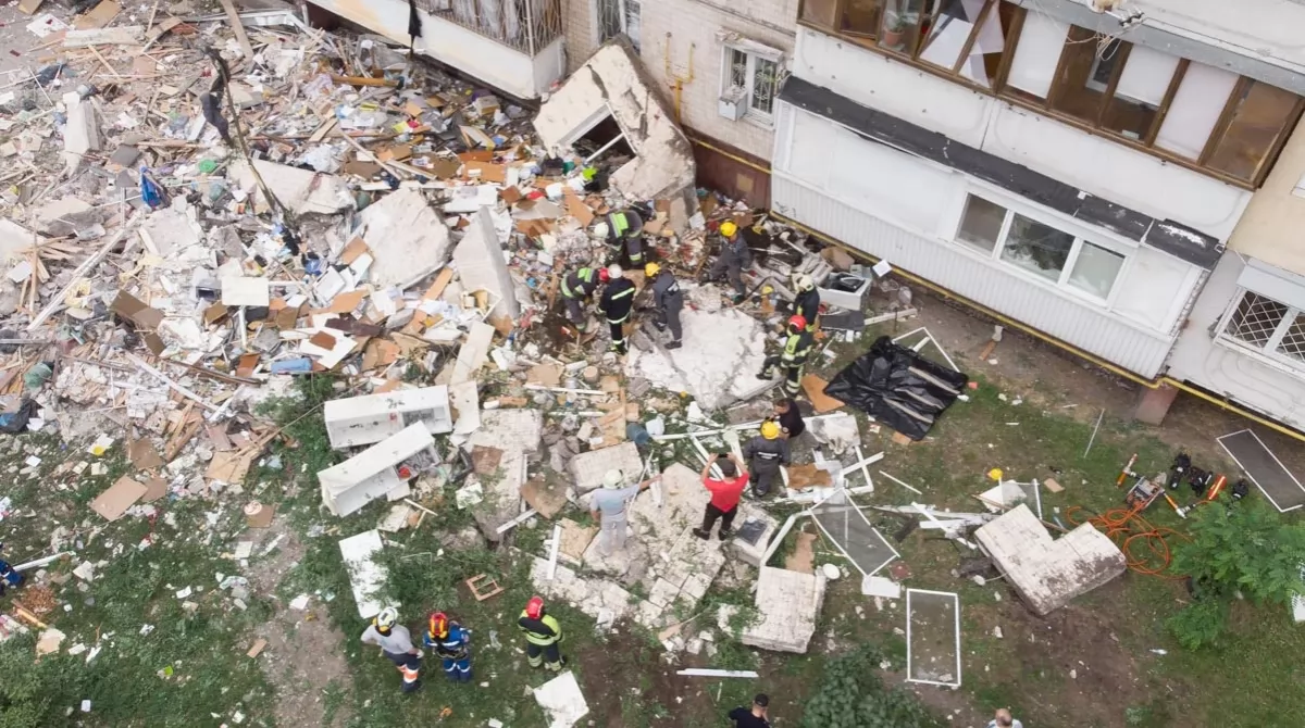 Взрыв на Позняках. Фото: Информатор Взрыв на Позняках. Фото: Информатор