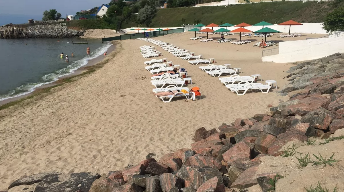 Пляж на Черном море в Одессе Пляж на Черном море в Одессе