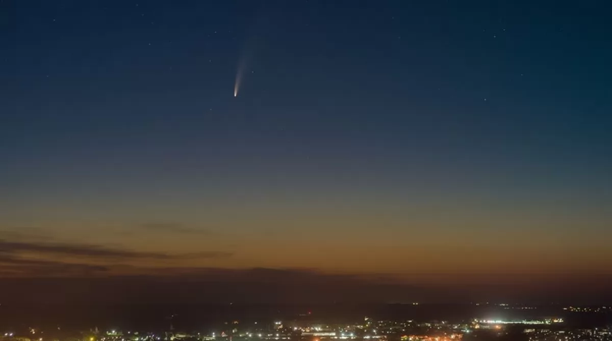 Комета NEOWISE, м. Львів . Фото: Vadym Muliavka Комета NEOWISE, м. Львів . Фото: Vadym Muliavka