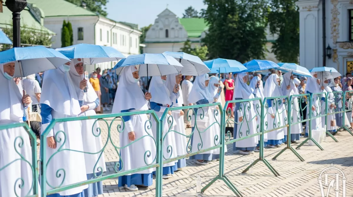 Пришли монахини. Празднование дня крещения Руси. Фото: пресс-служба УПЦ (МП)