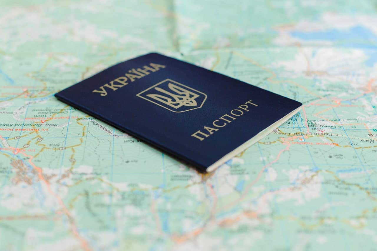 Паспорт гражданина Украины. Фото: Depositphotos