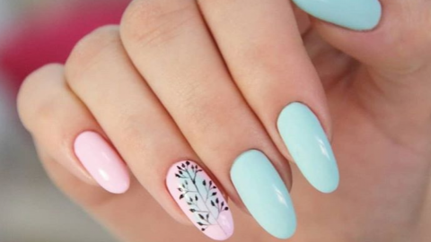 Весенний маникюр. Фото: Инстаграм/koptelina_nails