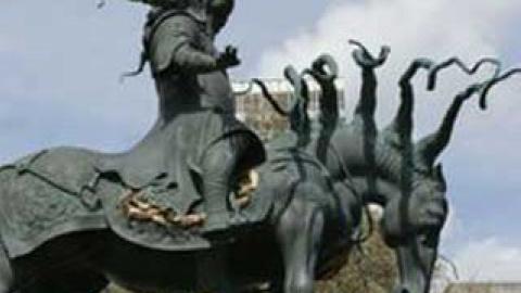 Чингісхан простоїть у Лондоні рік.