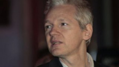 Минулого тижня вийшла скандальна автобіографія засновника WikiLeaks Джуліана Ассанжа.
