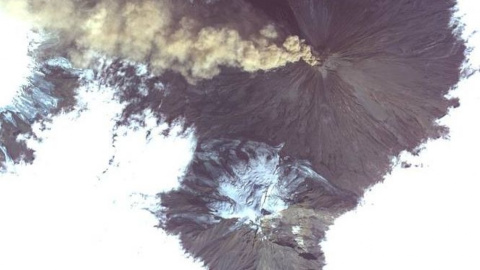 Шивелуч один из самых активных вулканов в мире. Фото: nasa.gov
