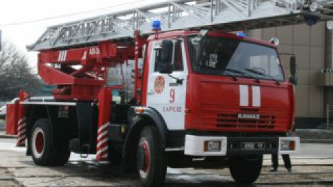 Пришлось использовать автолестницу.