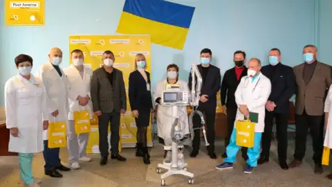 Фонд Ріната Ахметова розповів як допомагає державній медицині боротися з COVID-19