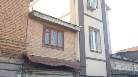 Четырехэтажный гараж-башня на Оболони в Киеве. Фото: facebook/Містобудування в Україні