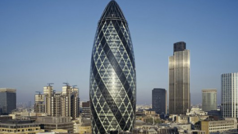 Самый знаменитый небоскреб лондонского Сити, так называемый "Огурец" (Gherkin),  выставлен на продажу за $1,1 млрд