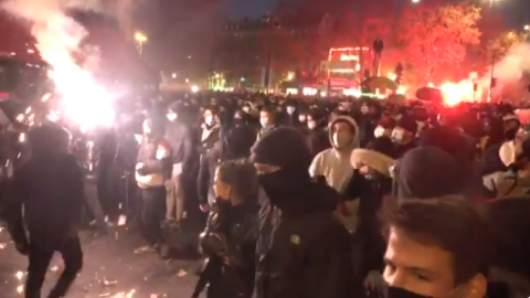 В Париже протестуют из-за запрета распространять фото полицейских