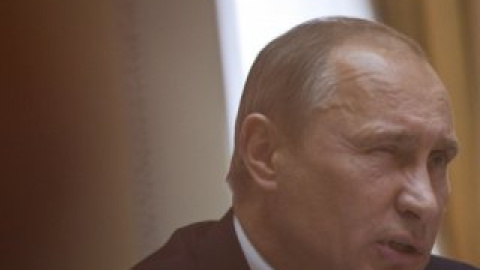 Теоритически главу российского государства могли бы арестовать на границе с Финляндией, если бы его имя оттуда не убрали.