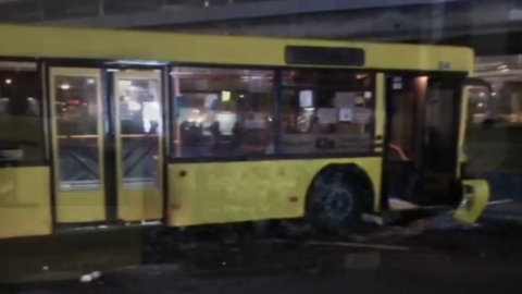 ДТП з автобусом в Києві. Скріншот відео
