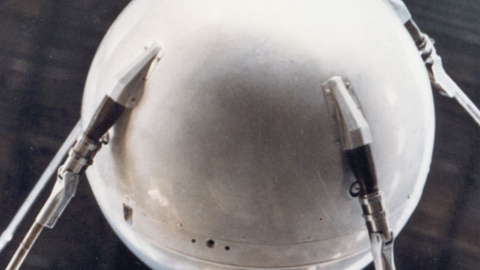 Первый спутник запустили 4 октября 1957 года. Фото:nasa.gov