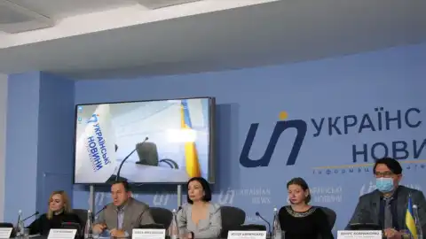 19.10.20 14:00 Прес-конференція: "Ризики проведення опитування 25 жовтня"