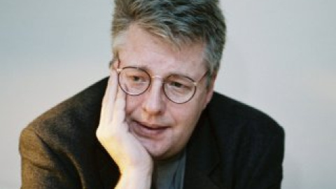 Шведский писатель Стиг Ларссон перед смертью начал работу над четвертой книгой серии.