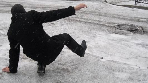 ​Как ходить в гололед и не падать