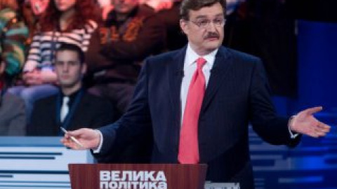 Ведущий программы - Киселев.