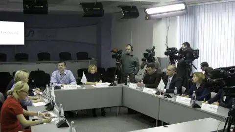 7.03.17 11.00 Круглий стіл: "Коли вкладники зможуть повернути свої депозити через будь-який банк? Новий механізм виплати гарантованої суми"