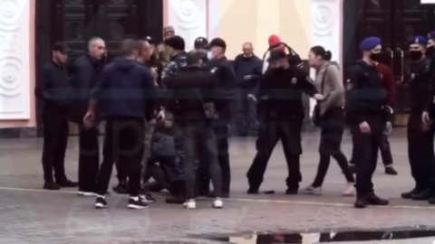 У Києві на "Вокзальній" сталася стрілянина і бійка, поранено жінку