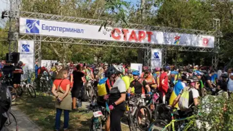 Компания «Евротерминал» выступила меценатом 47-го международного велоралли