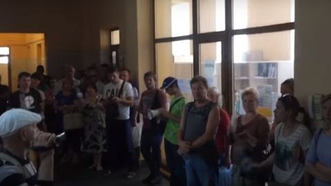 ЖК строился группой "УКО" Анатолия Войцеховского.

 Скриншот видео