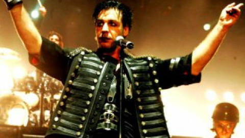 Депутат думає, що Rammstein потрібно оштрафувати за концерт, який група дала в Санкт-Петербурзі 14 лютого.