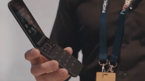 Новая версия телефона  Nokia 2720.Скриншот:youtube/Nokia Mobile