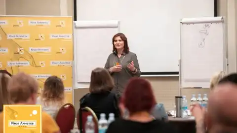 Фонд Ріната Ахметова провів традиційний тренінг для благодійного середовища
