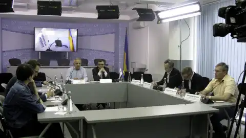 26.04.18 11:00 Пресс-брифинг: "Сквиз-аут по-украински: справедливый выкуп или грабеж миноритарных акционеров?"